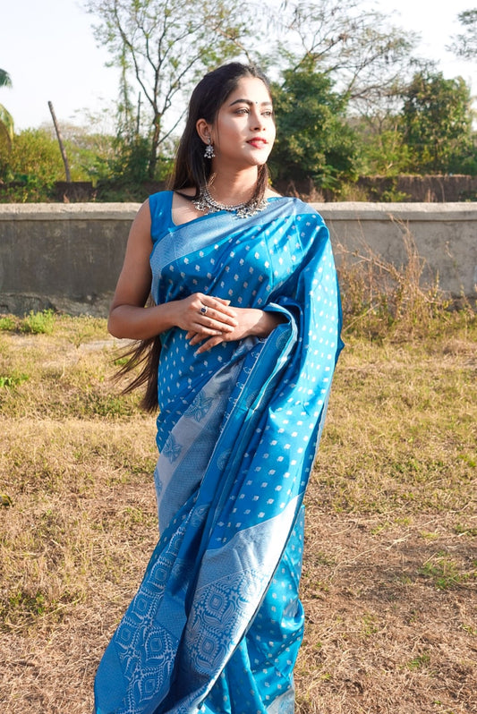 SOFT LICHI SILK SAREE WITH EXTRA ORDINARY DESIGN & RICH PALLU